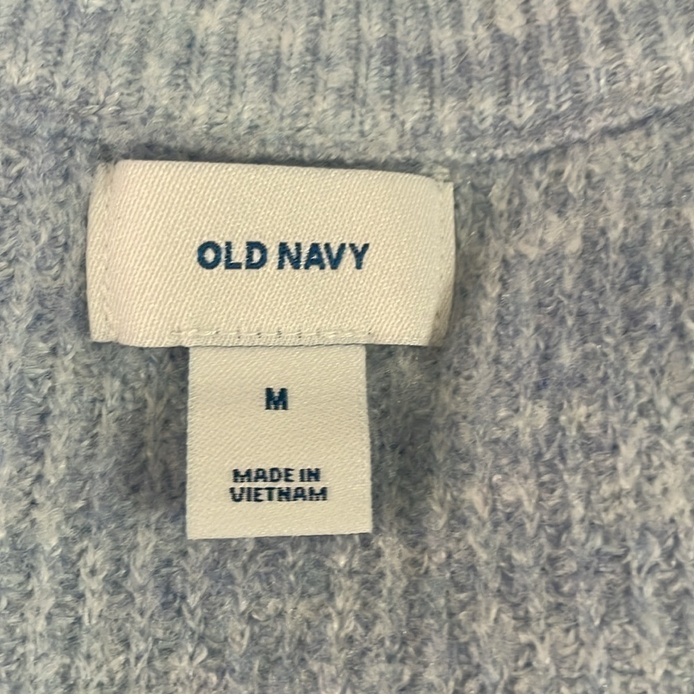 Old Navy Sweater - Size Medium - Picture 5 of 6